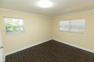 2953 Day Ave in Miami, FL - Building Photo - Building Photo