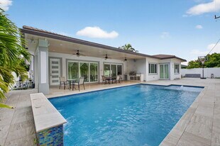 711 NE 6th St in Boca Raton, FL - Building Photo
