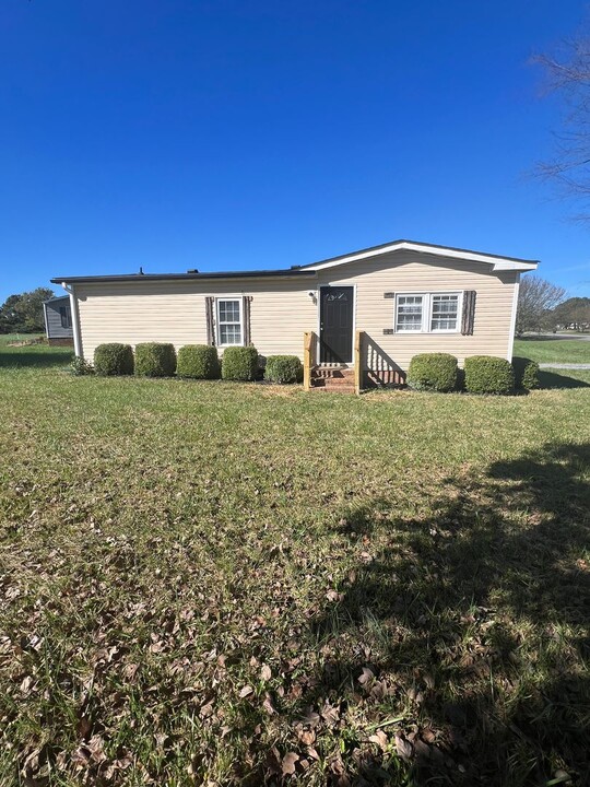 5003 Hampton Meadows Rd in Monroe, NC - Building Photo