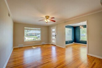 6562 Locke Ave in Fort Worth, TX - Building Photo - Building Photo