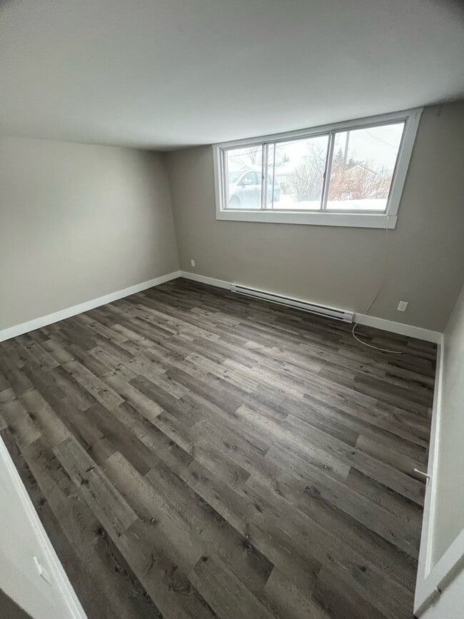 46 Terris Ave in Moncton, NB - Building Photo - Building Photo