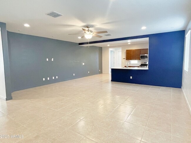 2239 W Donner Dr in Phoenix, AZ - Building Photo - Building Photo