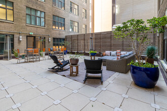 The Residences at Barnett in Jacksonville, FL - Foto de edificio - Other