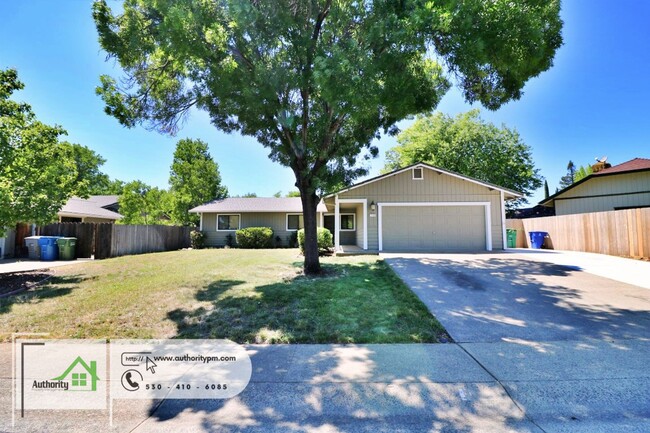1744 Kildare Dr in Redding, CA - Building Photo - Building Photo