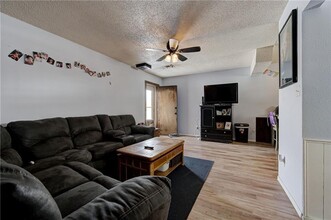 330 Overton Dr in Norman, OK - Building Photo - Building Photo