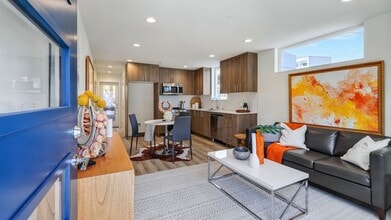 2822 S Walden St in Seattle, WA - Building Photo - Building Photo