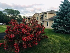 2825 Northridge Dr, Unit 7 in Portage, WI - Building Photo