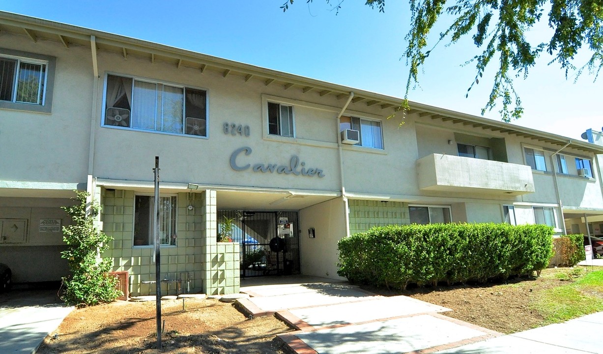 8240 Owensmouth Avenue Apartments in Canoga Park, CA - Building Photo