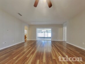 492 Shirley Dr in Apopka, FL - Building Photo - Building Photo