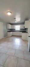 3716 W College St in Shreveport, LA - Building Photo - Building Photo