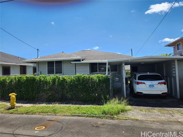 235 Naone St in Honolulu, HI - Building Photo