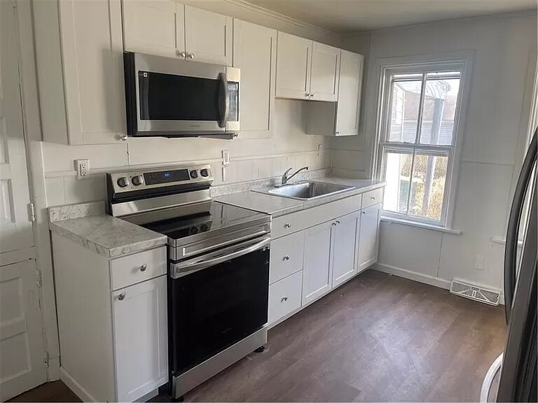 23 Dunkard Ave in Uniontown, PA - Building Photo