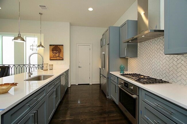 1810 Oakdale St in Houston, TX - Building Photo - Building Photo