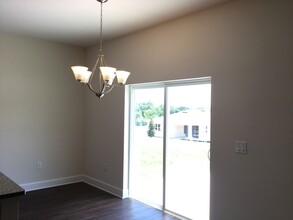 220 Crestrun Loop in Leesburg, FL - Building Photo - Building Photo