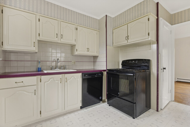 45 Longfellow Dr in Cape Elizabeth, ME - Building Photo - Building Photo
