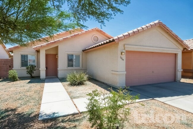 16169 W Buchanan St in Goodyear, AZ - Building Photo - Building Photo