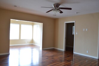 8316 E Wilshire Dr in Scottsdale, AZ - Building Photo - Building Photo