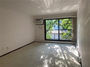 7350 York Ave S in Edina, MN - Building Photo - Building Photo