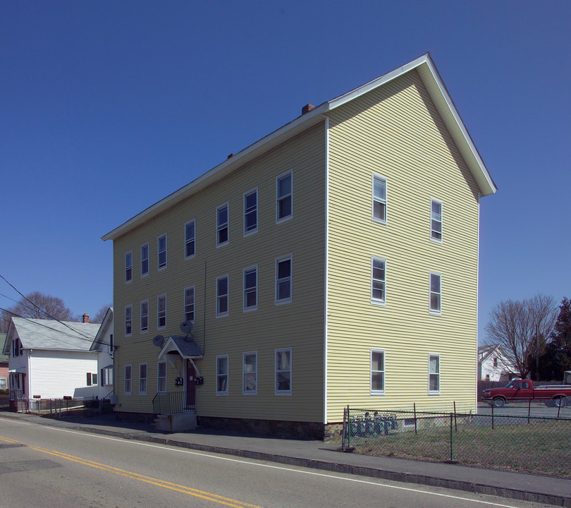 217 Washington St in Taunton, MA - Foto de edificio