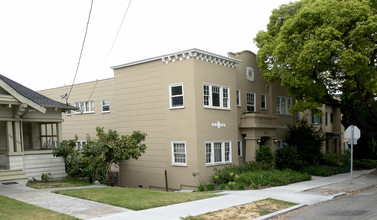 754 Rand Ave in Oakland, CA - Building Photo - Building Photo