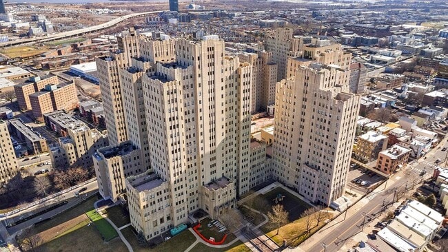 4 Beacon Way, Unit 808 in Jersey City, NJ - Foto de edificio - Building Photo
