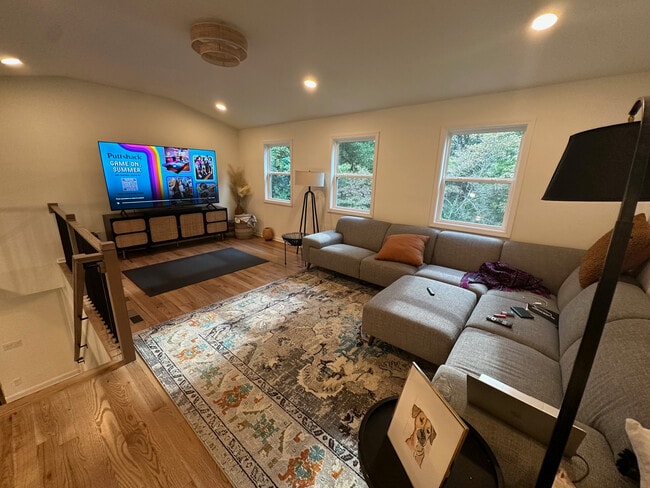 1045 Forrest Blvd in Decatur, GA - Building Photo - Building Photo