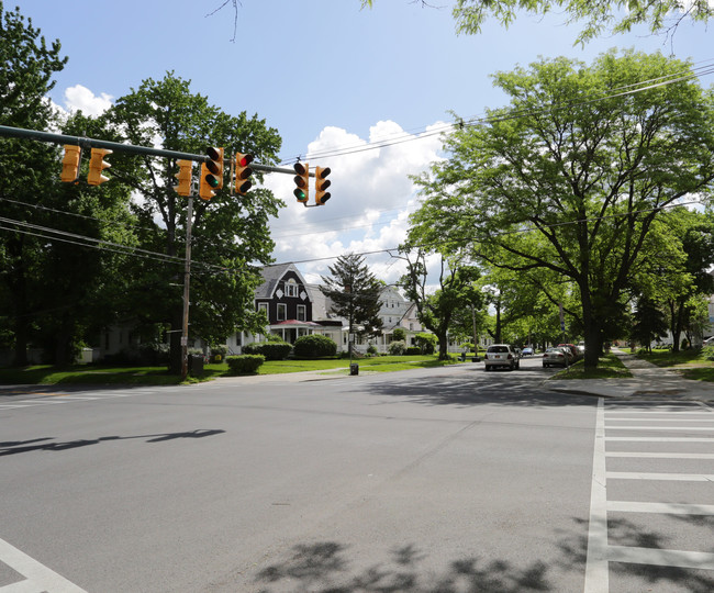 449 Western Ave in Albany, NY - Building Photo - Building Photo