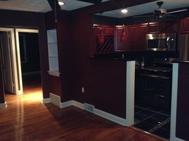 241 E Township Line Rd, Unit Apt. A in Upper Darby, PA - Building Photo