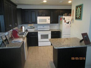 1219 Vivienne St in Weatherford, TX - Building Photo - Building Photo