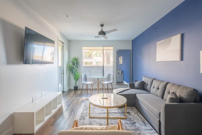 701 W Rio Salado Pkwy
