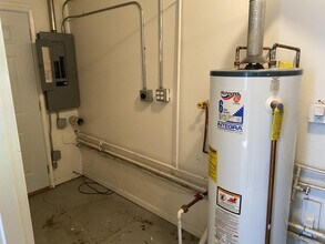 1010 18th St SW in Cedar Rapids, IA - Building Photo - Building Photo