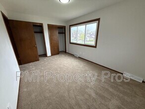 8148 S 88th St in Franklin, WI - Building Photo - Building Photo
