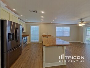 2376 Millwood Ln in Clearwater, FL - Foto de edificio - Building Photo