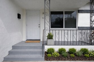 911 NW 57th St in Miami, FL - Building Photo - Building Photo