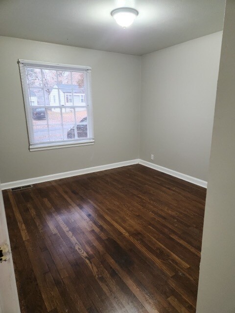 1135 Laire Dr in St. Louis, MO - Building Photo - Building Photo