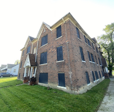 12700 Hampshire St in Detroit, MI - Building Photo - Building Photo