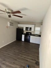 416 Monroe Ave in Turlock, CA - Building Photo - Building Photo