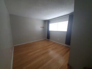 1300 Agate St, Unit B in Redondo Beach, CA - Building Photo - Building Photo