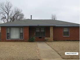 700 Frolich Dr in Midwest City, OK - Building Photo
