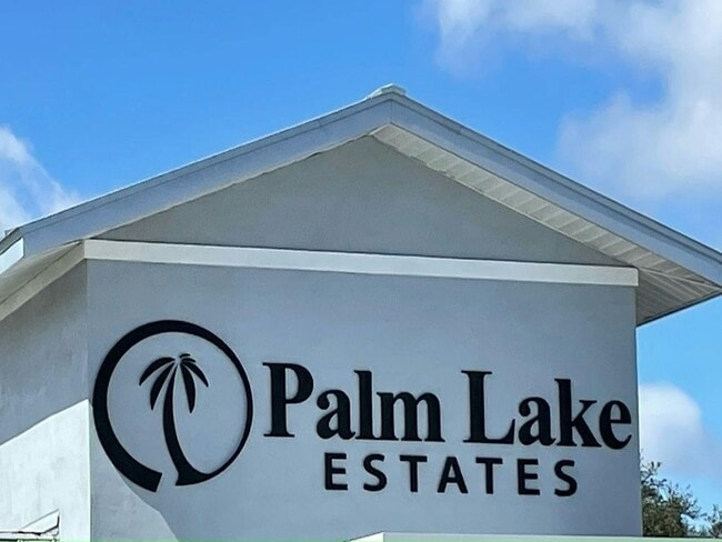 4185 74th St N in West Palm Beach, FL - Building Photo - Building Photo