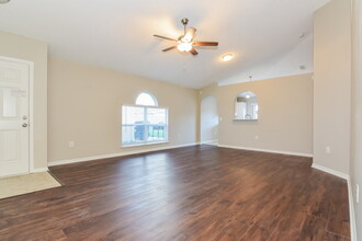 6516 Tabogi Trail in Wesley Chapel, FL - Building Photo - Building Photo