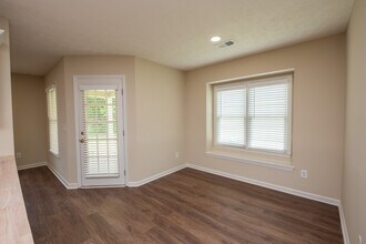 1165 Goodman St in Auburn, AL - Building Photo - Building Photo