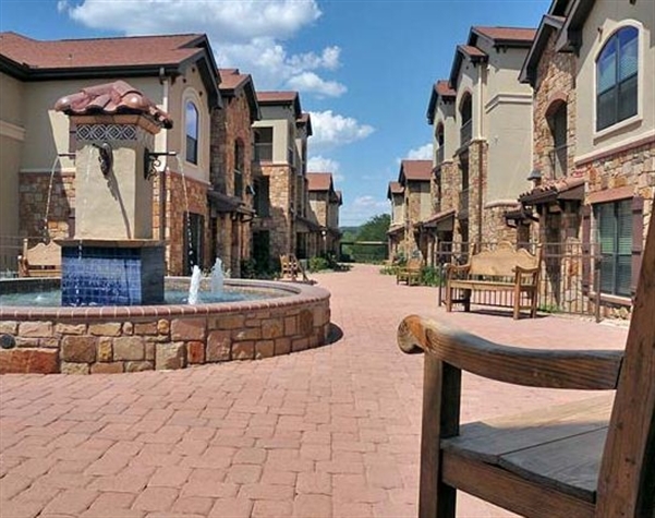 Rio Verde Apartments in Kerrville, TX - Foto de edificio - Building Photo