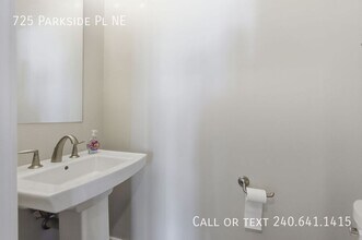 725 Parkside Pl NE in Washington, DC - Building Photo - Building Photo