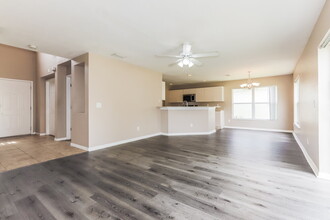 11237 Cocoa Beach Dr in Riverview, FL - Building Photo - Building Photo