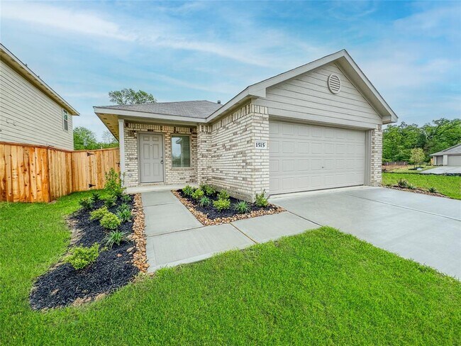 property at 1515 Las Cuevas Dr