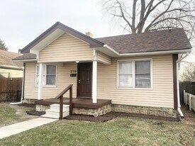 319 S Gray St in Indianapolis, IN - Building Photo