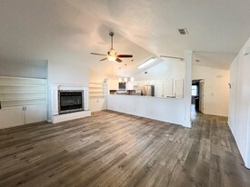 359 Mercedes Ave in Panama City, FL - Building Photo