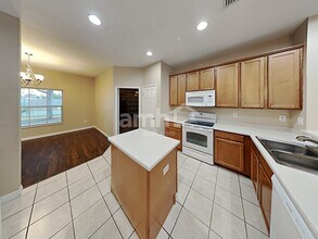 7538 Dragon Fly Loop in Gibsonton, FL - Building Photo - Building Photo