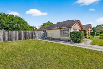 7407 Alegria Dr in Houston, TX - Building Photo - Building Photo